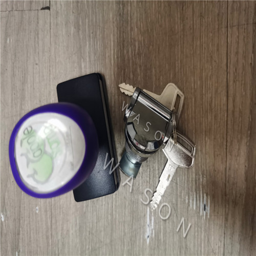 Excavator Spare Part  Cabin Door Lock Core  for PC56 In High Qaulity