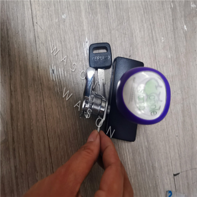 Excavator Spare Part  Cabin Door Lock Core  for PC200-8 In High Qaulity