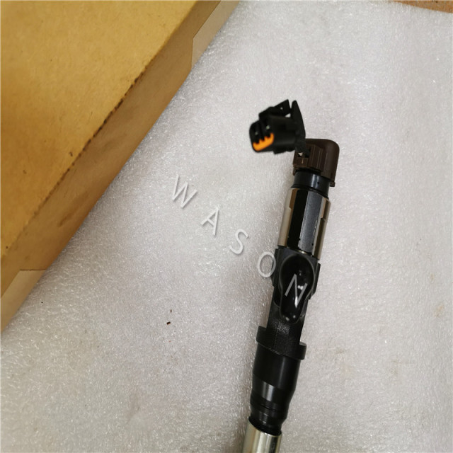 J08  Genuine Fuel Injector  095000-6353 095000-6393