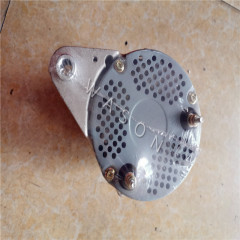 6D114 Alternator