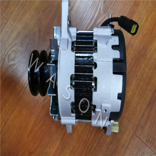 6D24  Alternator A4TU3586