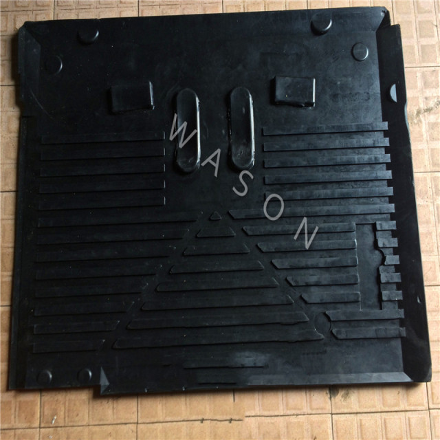 E200B  Excavator Carpet Mat