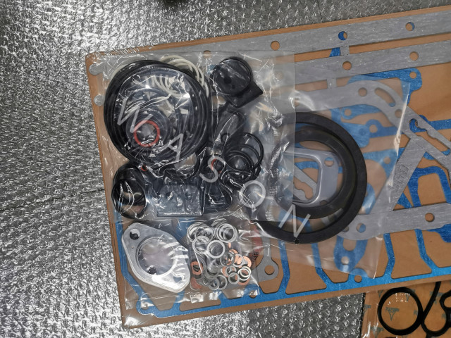 D6D EC210  Gasket Kit