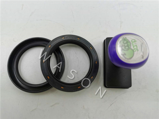 TCN 4D95/6D95 Front Crankshaft Oil Seal AE3297G 62*85*12