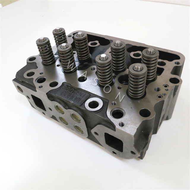 NT855 Cylinder Head  3418529 3418648 PC300