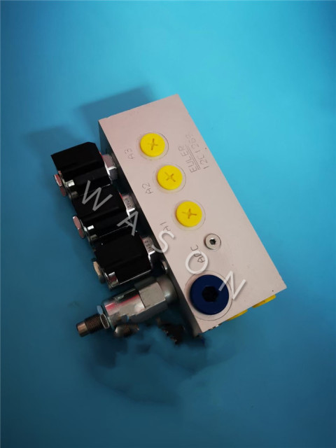 Excavator Solenoid Valve Three Groups