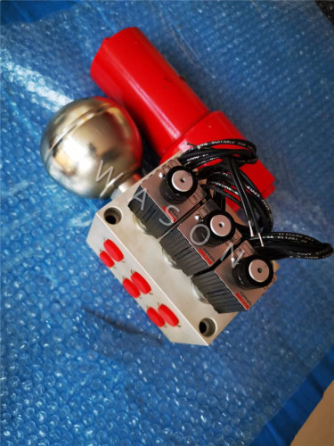 XE Excavator Pilot Solenoid Valve Three Groups