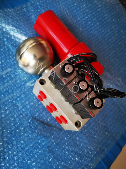 XE Excavator Pilot Solenoid Valve Three Groups