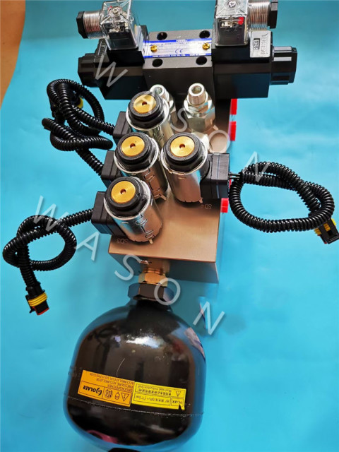 Excavator Solenoid Valve Three Groups With Block