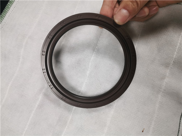 4M40 Rear Crankshaft Oil Seal BH6237 90.5*114*12