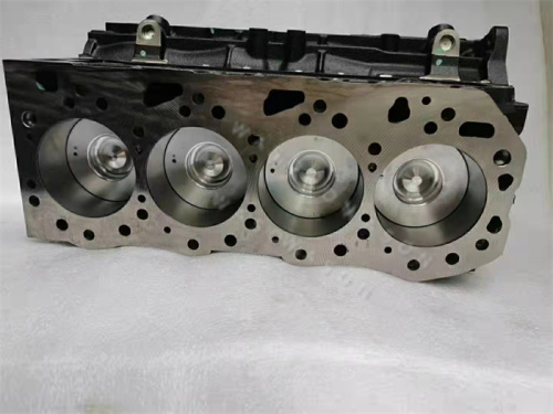 4JJ1  Cylinder Block Assy