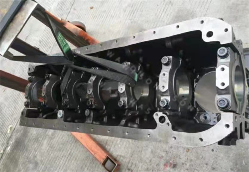 6D16 Cylinder Block Assy