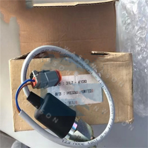 31L7-41030 Low Pressure Sensor 100D-7 15G-7 15L-7 20D-7 20G-7 20L-7 20LC-7 35D-7 35DS-7 80D-7 HL730-7