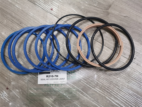 R205LC-7  R215-7  R220LC-7 R210-7 CENTER JOINT SEAL KIT 31N6-40950