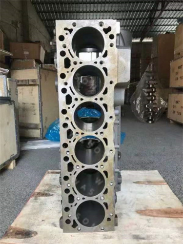 6D95 Cylinder Block Assy
