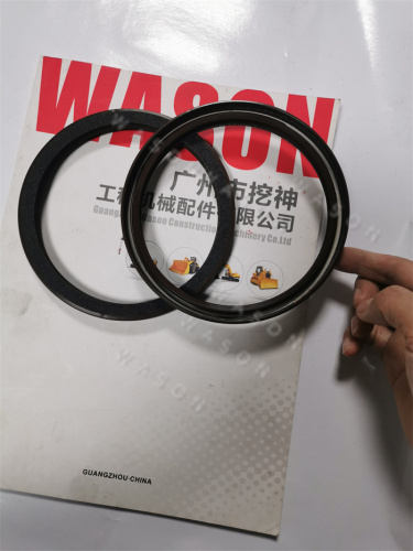 D1146 D6D  Rear Crankshaft Oil Seal ( BH2366 )120*140*13