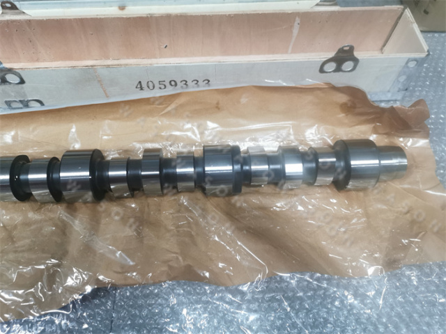 ISX15 QSX15  High Quality Camshaft  4298629 4059333 3685964