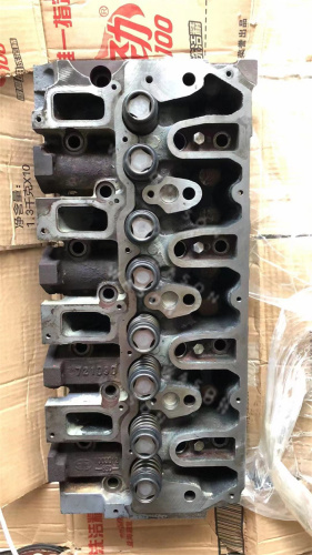 D4D D6D  Cylinder Head