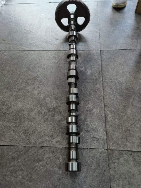 6CT8.3 6D114   High Quality Camshaft