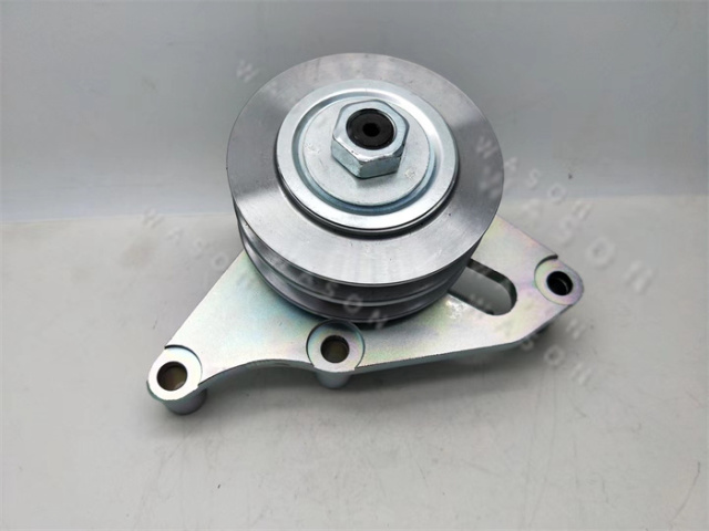 6WG1 Excavator Water Pump Pulley Tensioner ZAX450/ZAX470