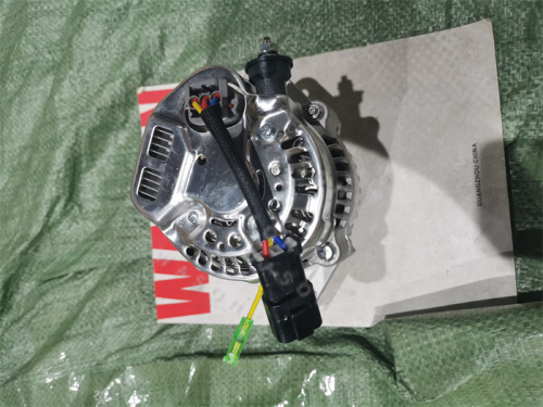 4D94 /4TNV94 R60-7 12V 45A 1B  Alternator PC55UU R60-7/ CLG906C 12V/45A  A69-23 101211-2951  119626-77210