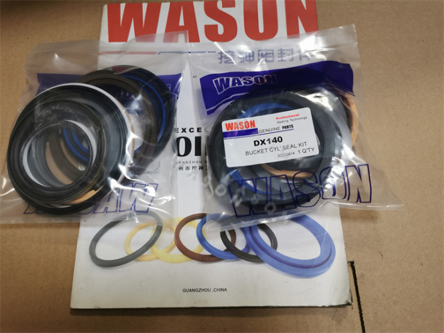 DX140 Cylinder Seal Kit
