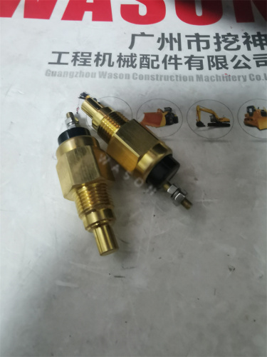 ZAX200-5 EX200-2-3 Excavator Water Temperature Sensor 1-82450013-0/101CA-0326