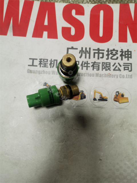 High Quality Excavator Pressure Sensor Switch 4380677 20PS586-23 For EX200-5