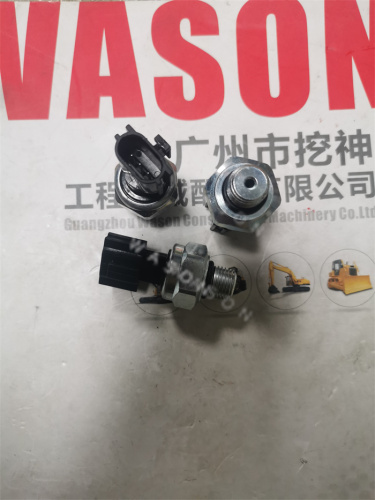 Excavator Low Pressure Sensor Switch 4436535 42CP2-4  For ZAX200/330-3