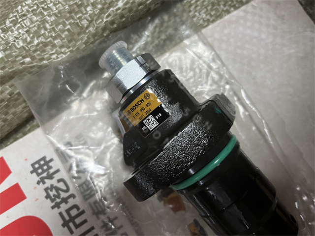 TCD2013 D7E  Genuine Fuel Injector  04289983 04285599 0414693005