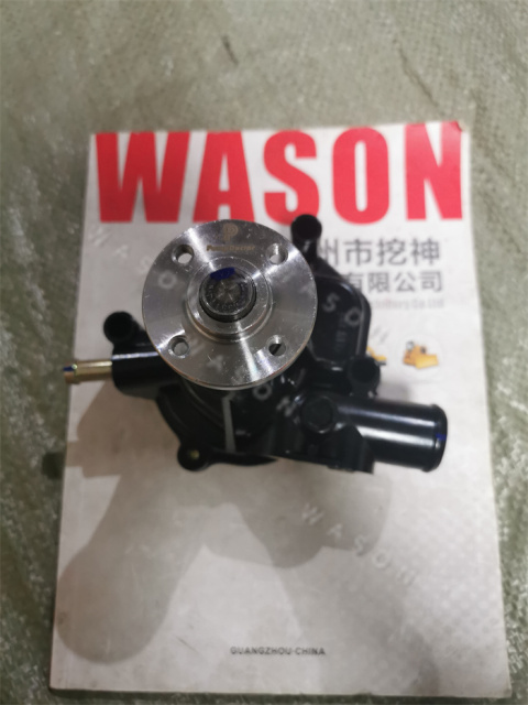 3D84-2/4TNE88  Radiator Water Pump