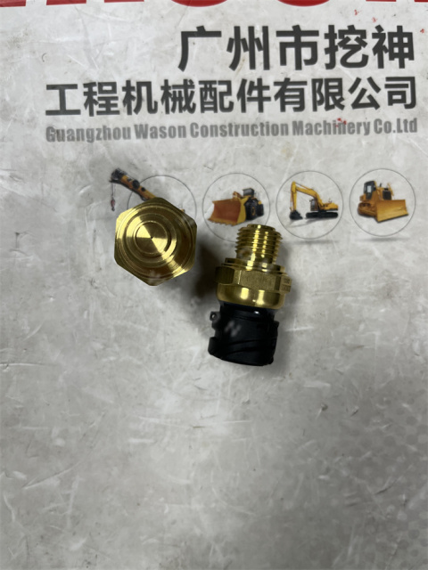 Oil Pressure Sensor Switch 14W204 63038K 21302639 20484678 For EC Trucks