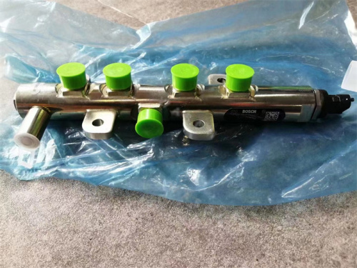 QSB4.5/4D107 Genuine Fuel Injection Pipe 0445224025