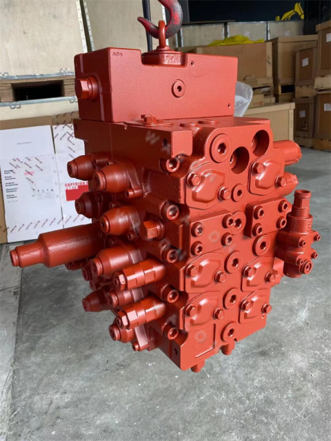 KMX15RA Control Valve Assy R215-/R335-7