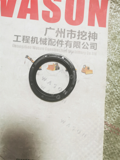 4D88 Front Oil Seal  AH3040