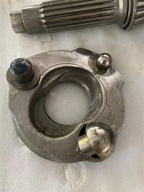 M4V290 / /TM60  Travel Motor Assy (kit) SY485