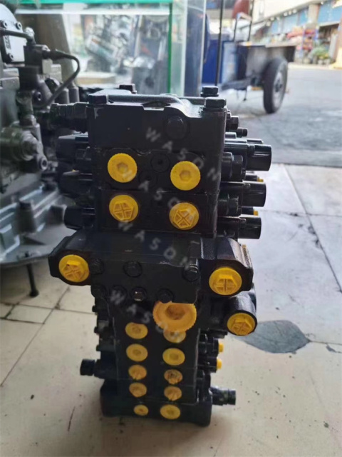 PC78US/PC70-8 Control Valve Assy