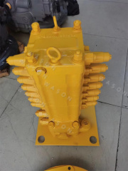 4D95 PC60-7 Control Valve Assy
