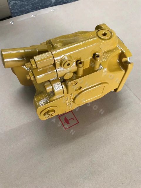 E305.5  Hydraulic Pump Assy