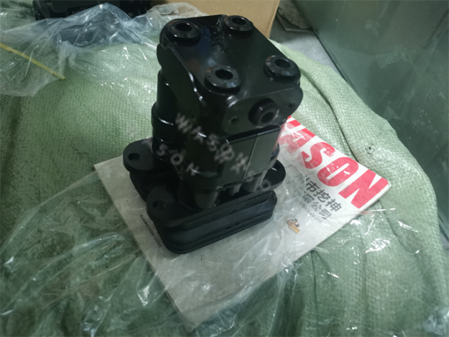 CAT E320B/A  Travel Pusher Assy 154-0568  6 holes