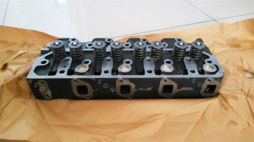 A2300 Cylinder Head 4900995/4900715/4900931