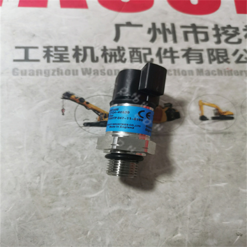 R225-7 Excavator  Pressure Sensor 31Q4-40810 200BAR