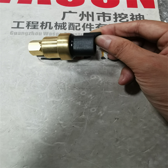 Engine Oil Pressure Switch Sensor 161-1704 1611704  For  E330C/D E336D