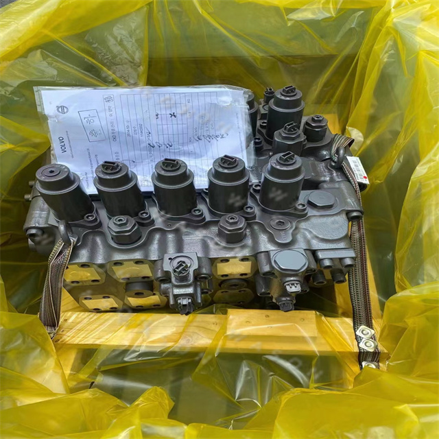 Genuine EC460B  Hydraulic Main Control Valve Assy LC002134  VOE146997017