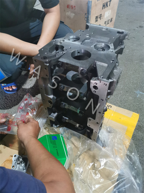 4D95 Cylinder Block Assy