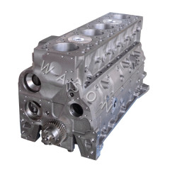 6D102  Middle Engine Block 7795