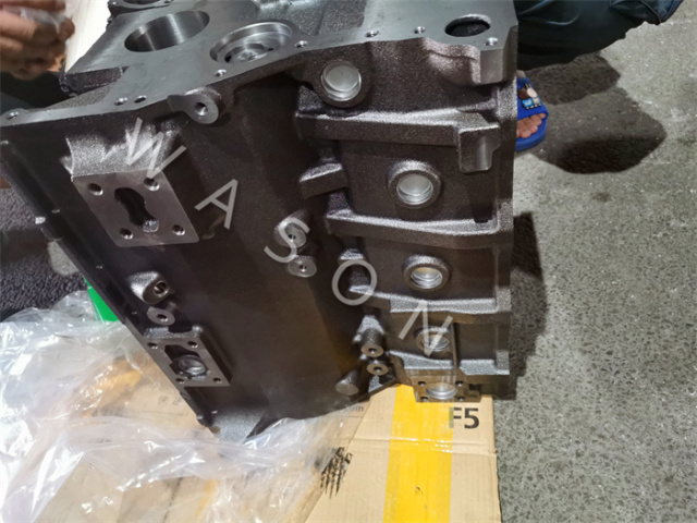 4D95 Cylinder Block Assy