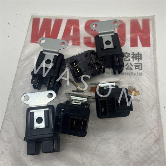 24V Isuzu Excavator  Relay 8-94423-315-0 MR8B2-592