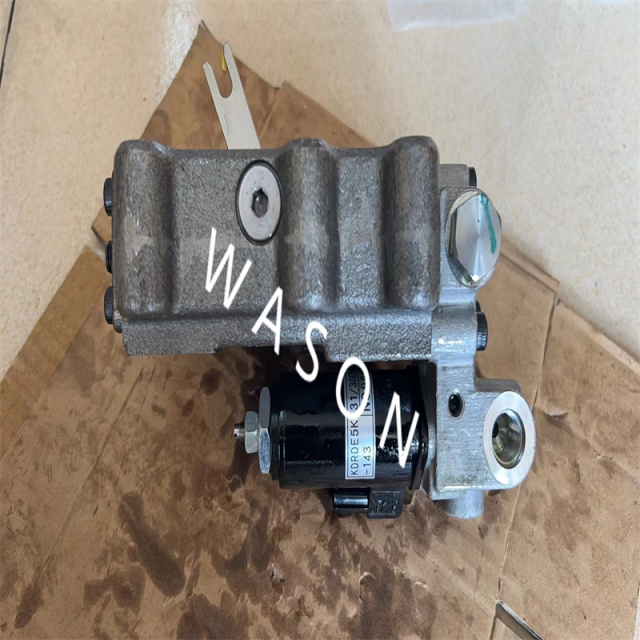 SY205/SY215 Excavator Regulator G0E11