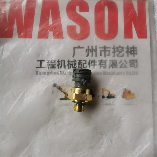 Oil Pressure Sensor For DAF CF85 XF105 Trucks 1826281 2127356 2041678 51CP28-02 5.44012 51CP28-02 544012 1803301